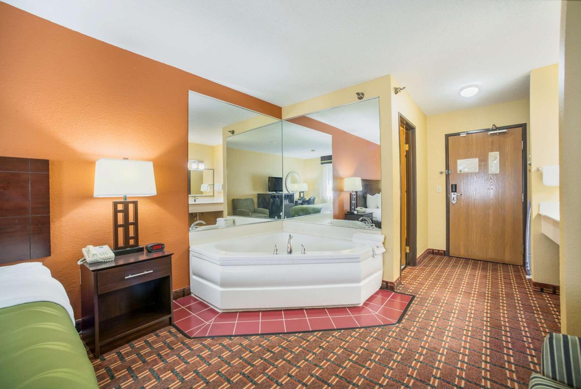 Quality Inn O'Fallon Il - St Louis Exteriör bild