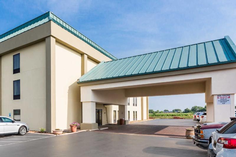 Quality Inn O'Fallon Il - St Louis Exteriör bild